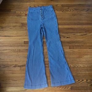 Bell bottom pants “Forever 21” blue & white stripe